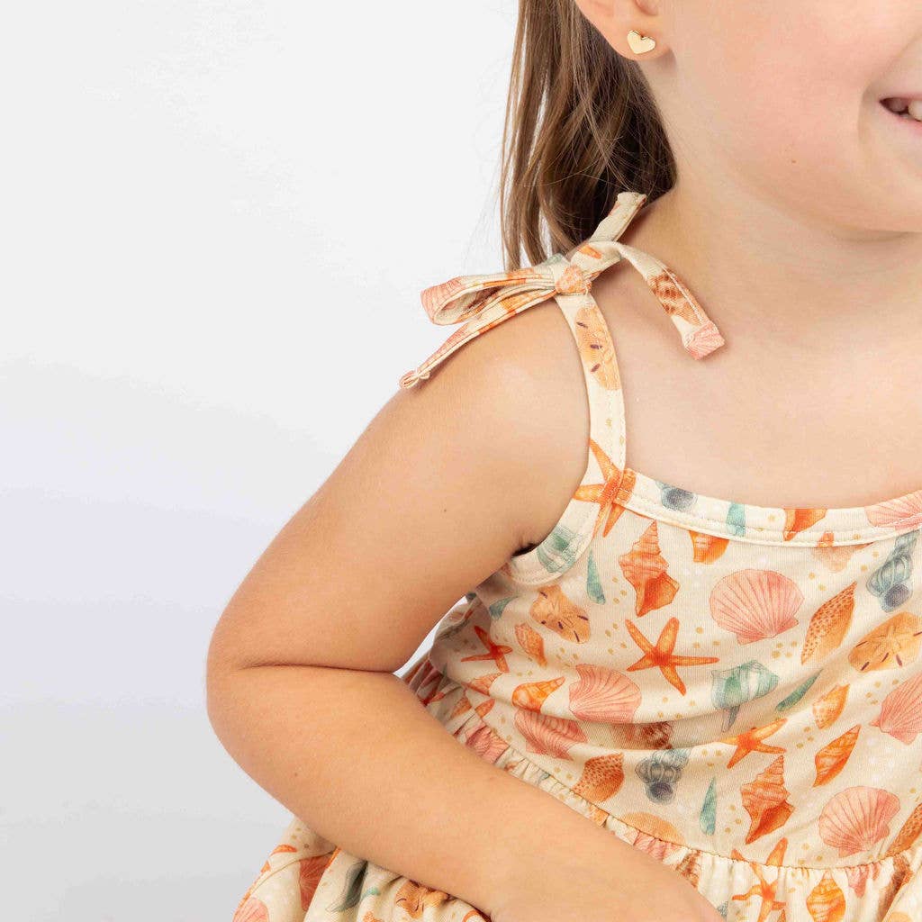 Beige/Multi Prendisole in bambù per bambini Sandy Seashells Beachy in vendita all'ingrosso su Faire3