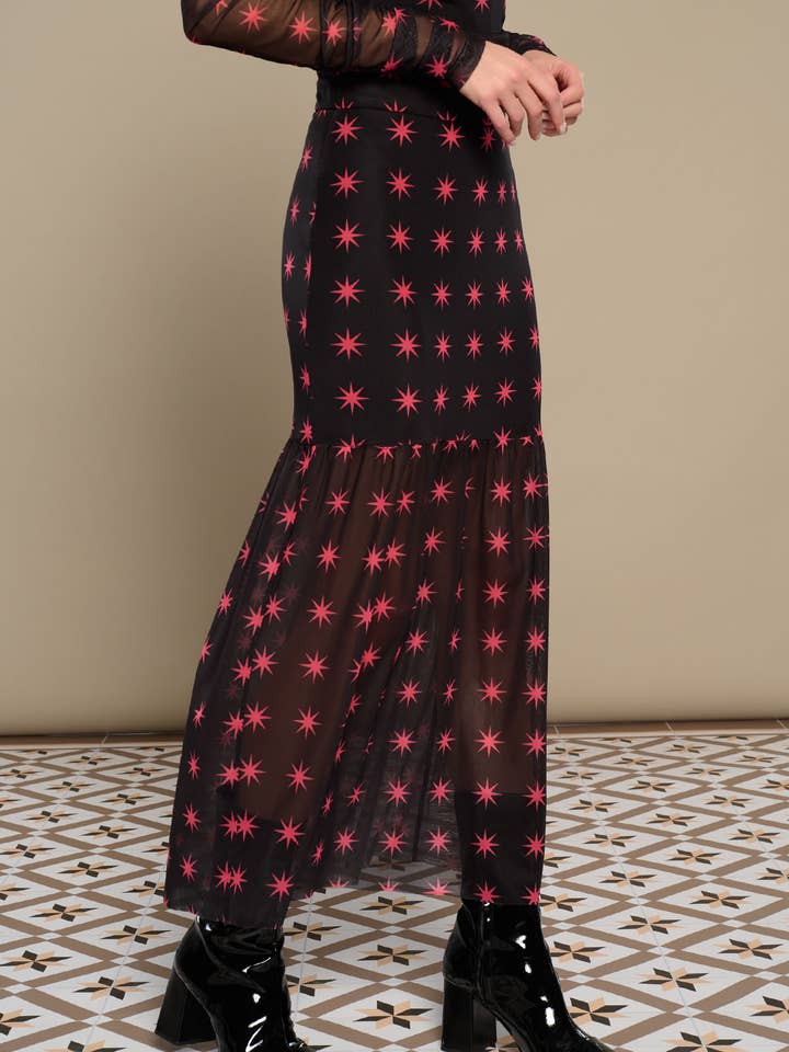 Black FALDA ROJA STELLA for wholesale on Faire2