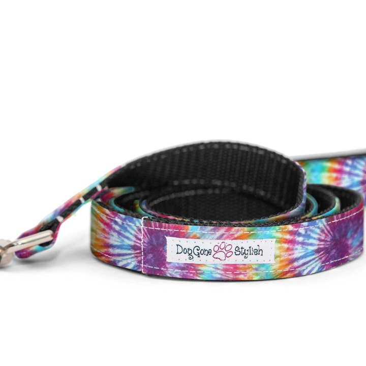 Laisse pour chien Tie Dye pour la vente par DogGone Stylish