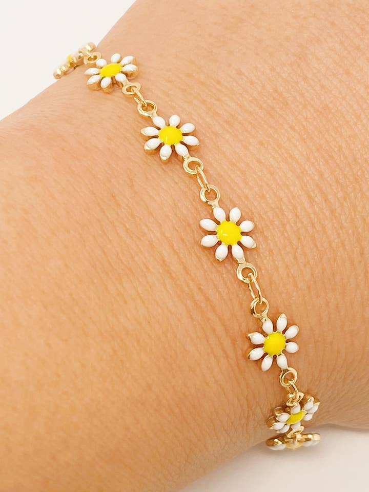 All Around Daisy Bracelet and other Purchase Wholesale daisy dunes. Free Returns & Net 60 Terms on Faire trending on Faire.