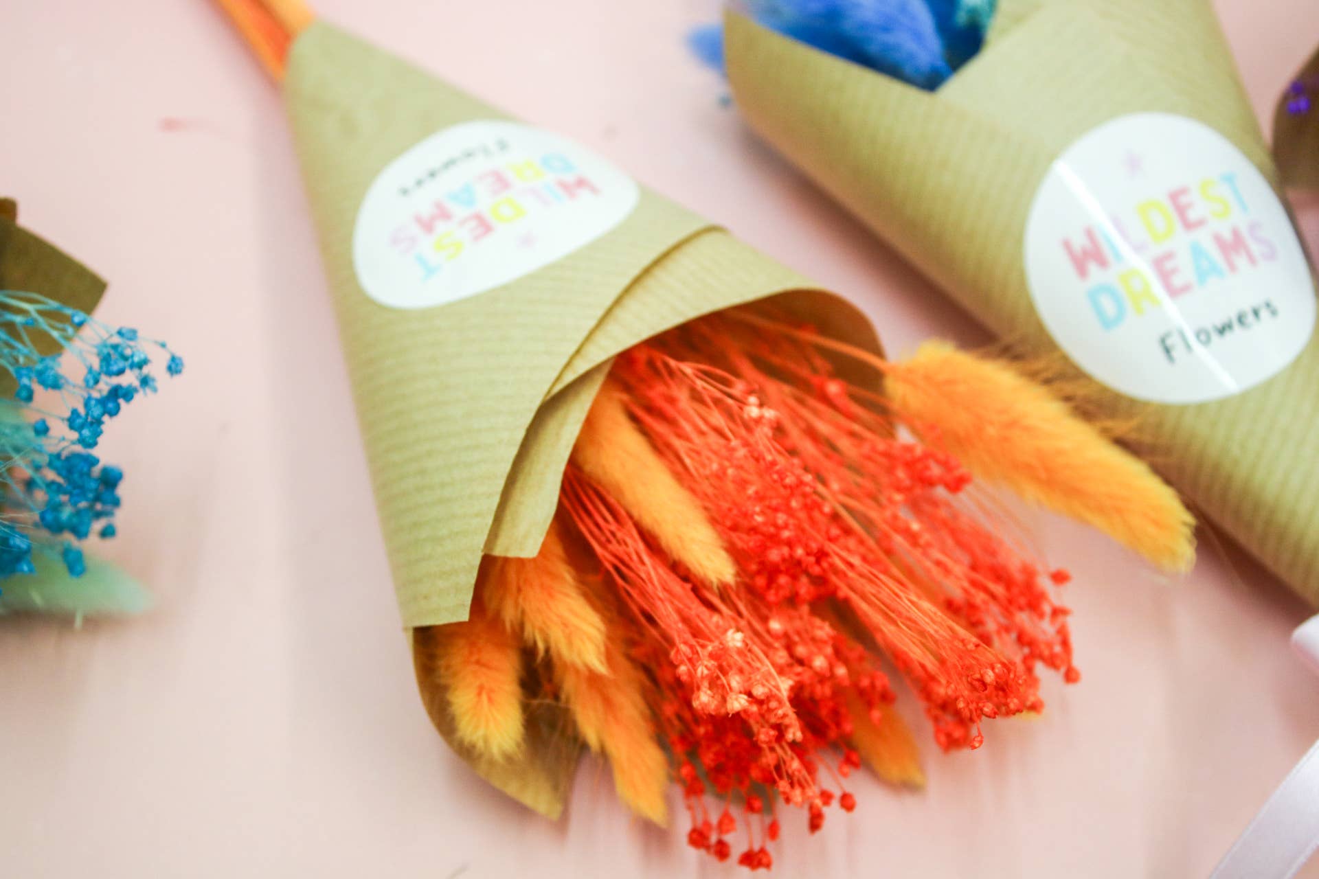 Wildestdreams.flowers - Wholesale Dried/Pressed Flowers - Orange Dried Mini Flower Bunches gift boxes 1