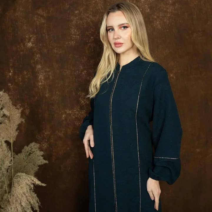 Palestinian Elegance - Wholesale Kaftan - Women's - Abaya Plus Size: Elegance and Comfort for Every Body6