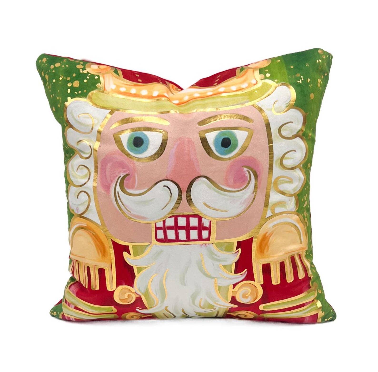 Rachel Brooks Design, LLC - Vente Coussin décoratif - Coussin Rouge et Vert Mr. Casse-Noisette en Feuille d'Or