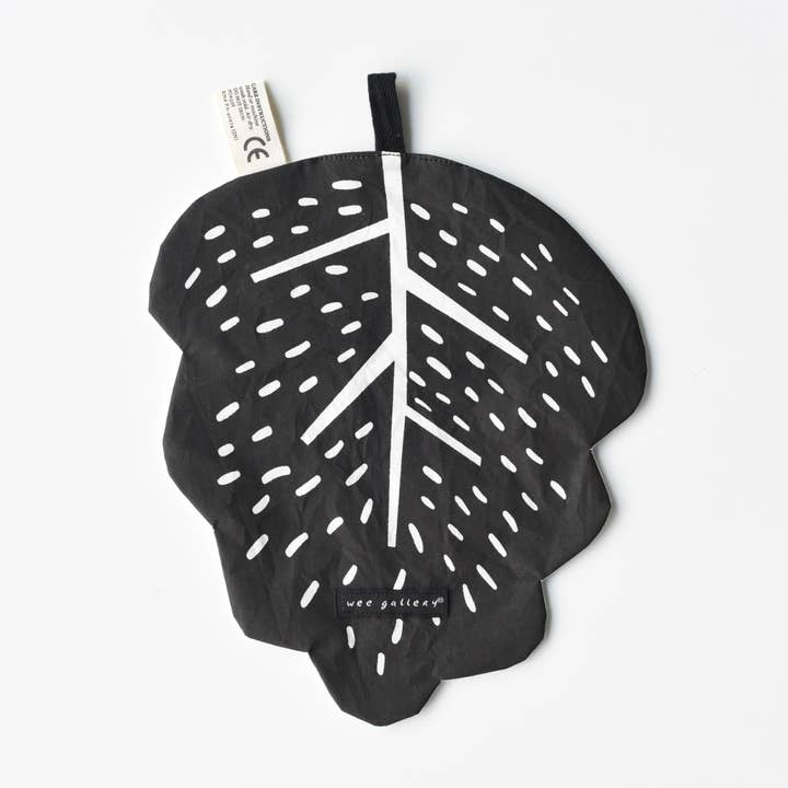 Wee Gallery - Wholesale Crinkle tag toy – Baby - Leaf Crinkle Toy3