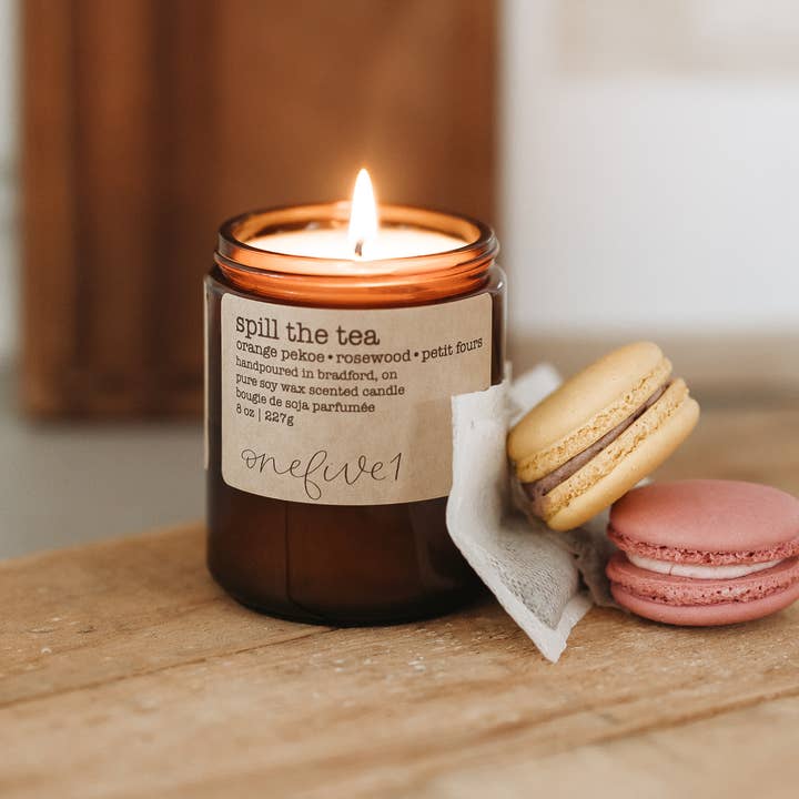 Spill the tea- vela de cera de soja SPRING FUNNY para venta al por mayor de onefive1