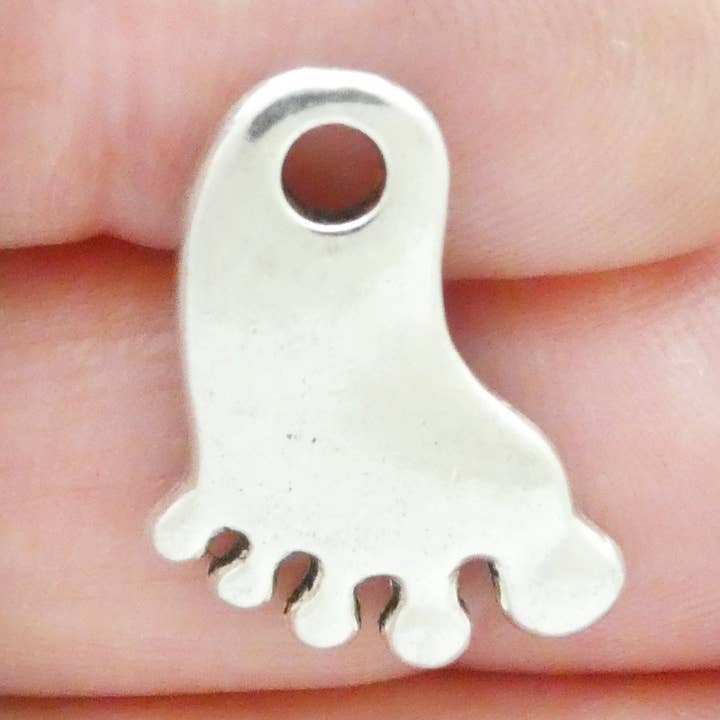 Treasure Island Jewelry - Wholesale Individual Charm/Pendant - 6 Baby Footprints Charm Silver by TIJC SP1981