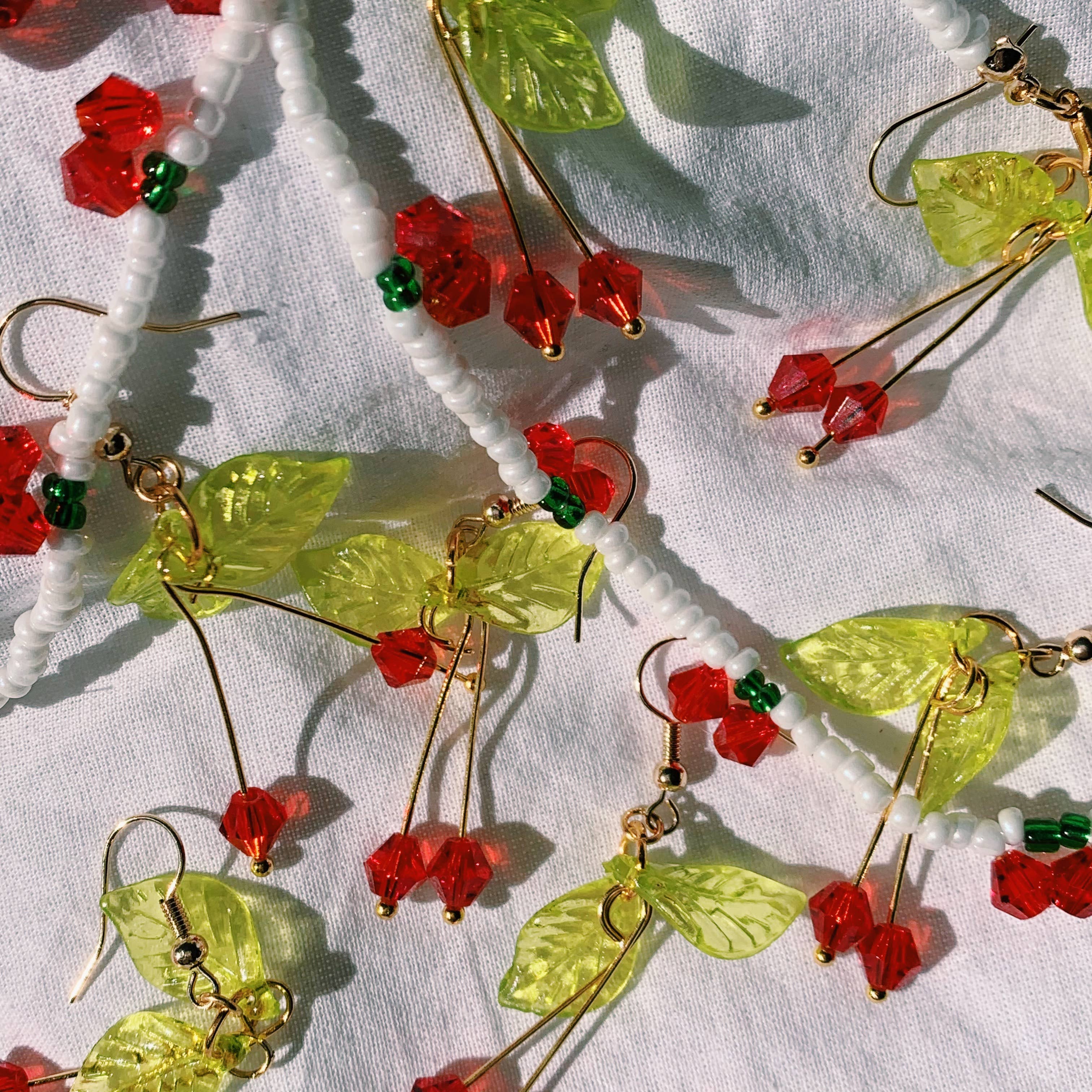 Violie - Wholesale Dangle Earrings - Cherry1