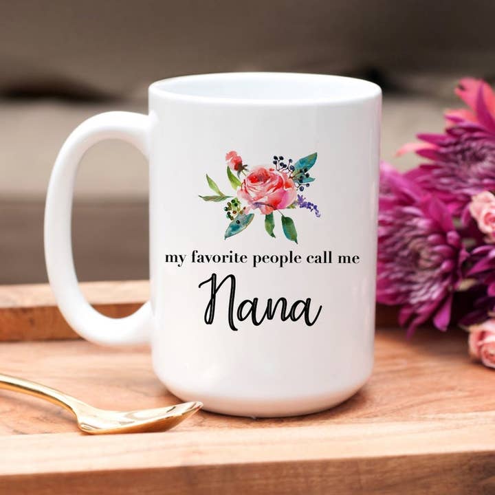 Favoritmänniskor kallar mig Nana 15oz kaffemuggar för wholesale av SheMugs