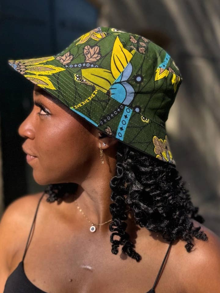 Bob / Chapeau de pêcheur avec imprimé africain - Flux botanique vert foncé et jaune - Tailles enfants et adultes (Unisexe) pour la vente par AfricanFabs