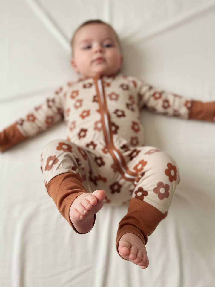 Zippie Retro Floral para venta al por mayor de Mommy & Wren