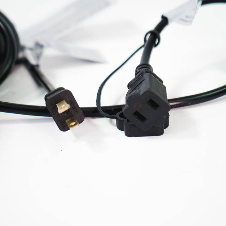 Forever Gifts Inc. - Wholesale String Lights - Classic Bulb LED String Lights, Warm White3