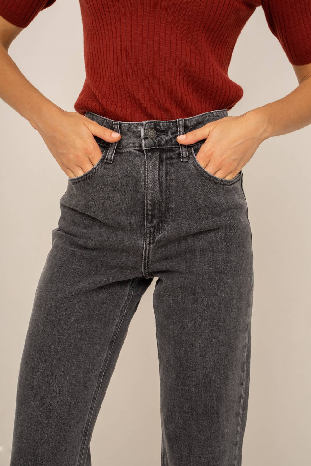Oraije Paris – Großhandel Jeans – Damen – Solange gerade geschnittene Jeans48