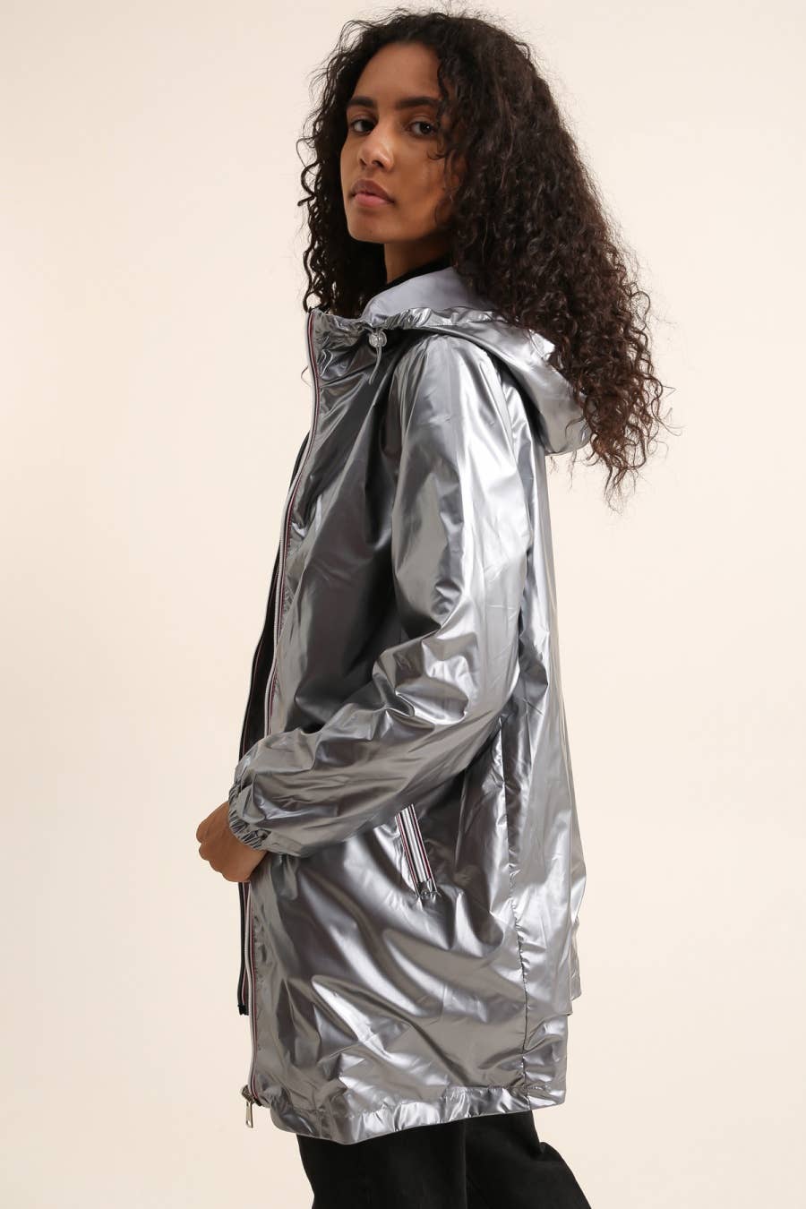 Attrait Paris - Wholesale Raincoat - Women's - Long reversible hooded waterproof jacket40
