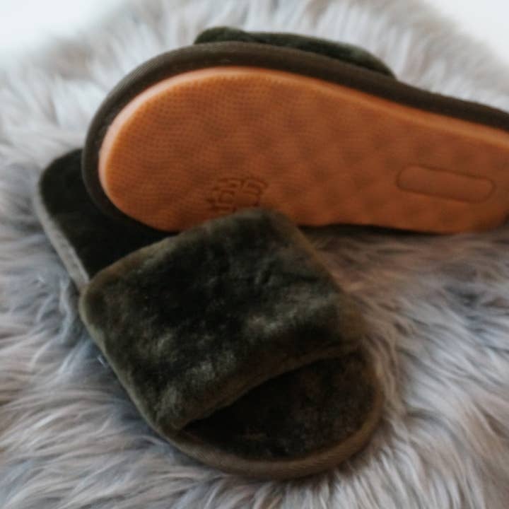 SHEEPSKIN ELITE - Wholesale Slippers - Women's - Sheared Sheepskin Slippers - Dark Green (Women's Sizing)2