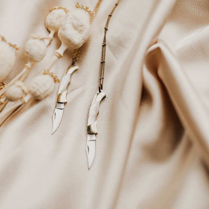 CIVAL Collective - Wholesale Pendant/Charm Necklace - Harlow Necklace3