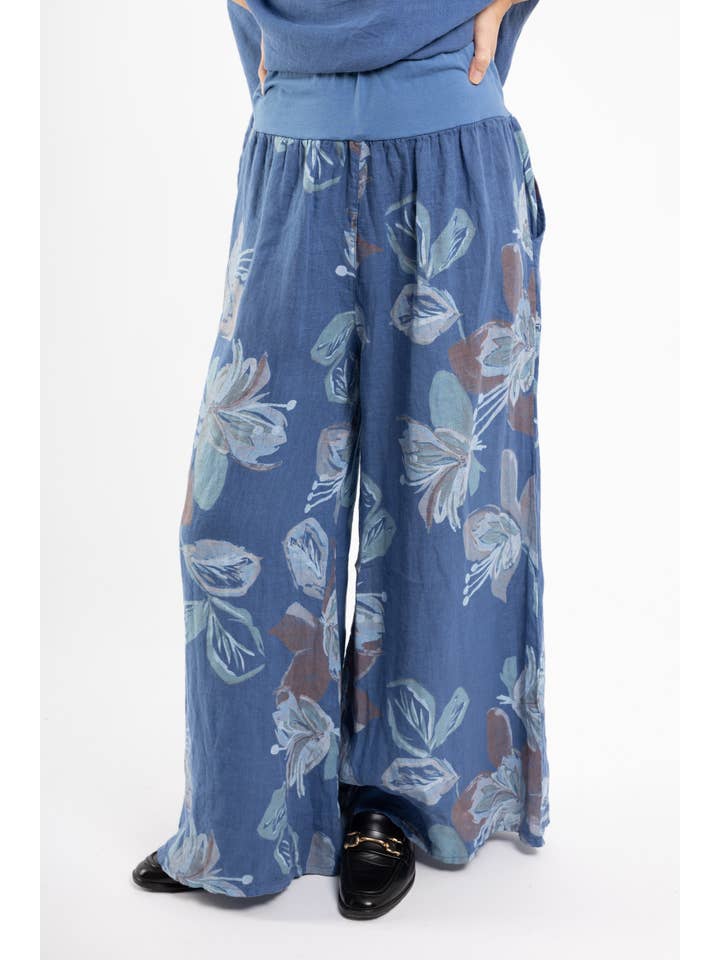 Shyloh - Wholesale Pants - Women's - Wide-leg pants with elastic waistband and floral print, 20659
