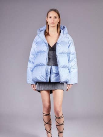 W266 art. 01 col. 019 per la vendita all'ingrosso da parte di KM PIUMINI