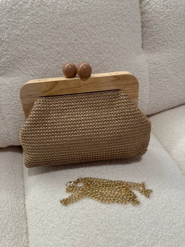 POLLY clutch - raffia and wood for wholesale by Zhade