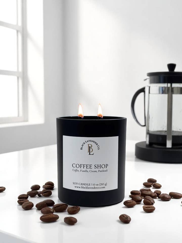 Caffetteria - Candela di soia in vetro nero opaco da 10 oz. per la vendita all'ingrosso da parte di Black Lavender Co.