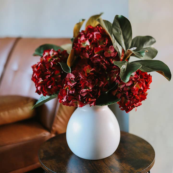 Prestige Botanicals - Wholesale Artificial plant - Faux Magnolia Leaves 14"5