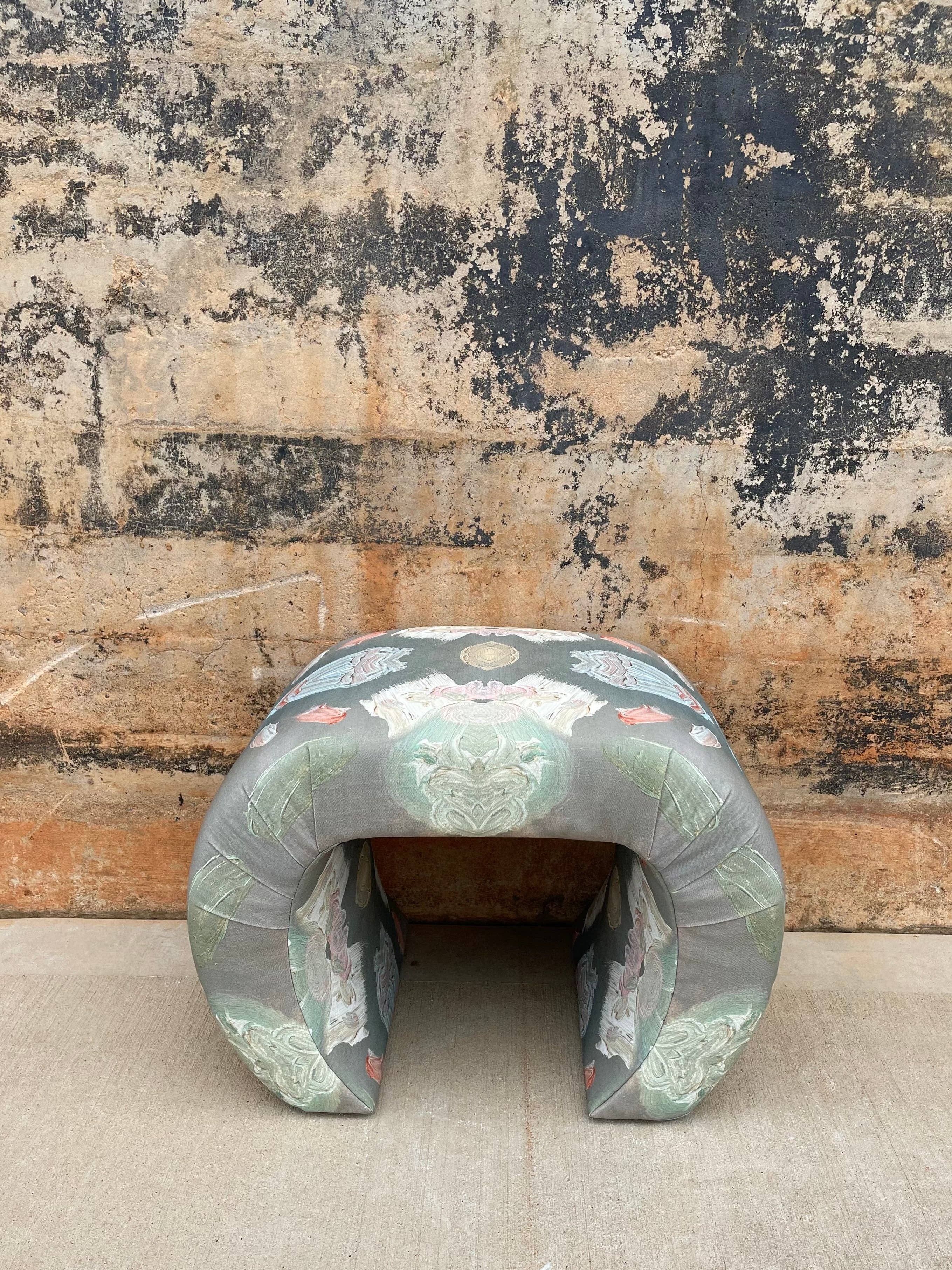 Windy O'Connor Art & Home - Vente Repose-pieds - Pouf Bridgerton3