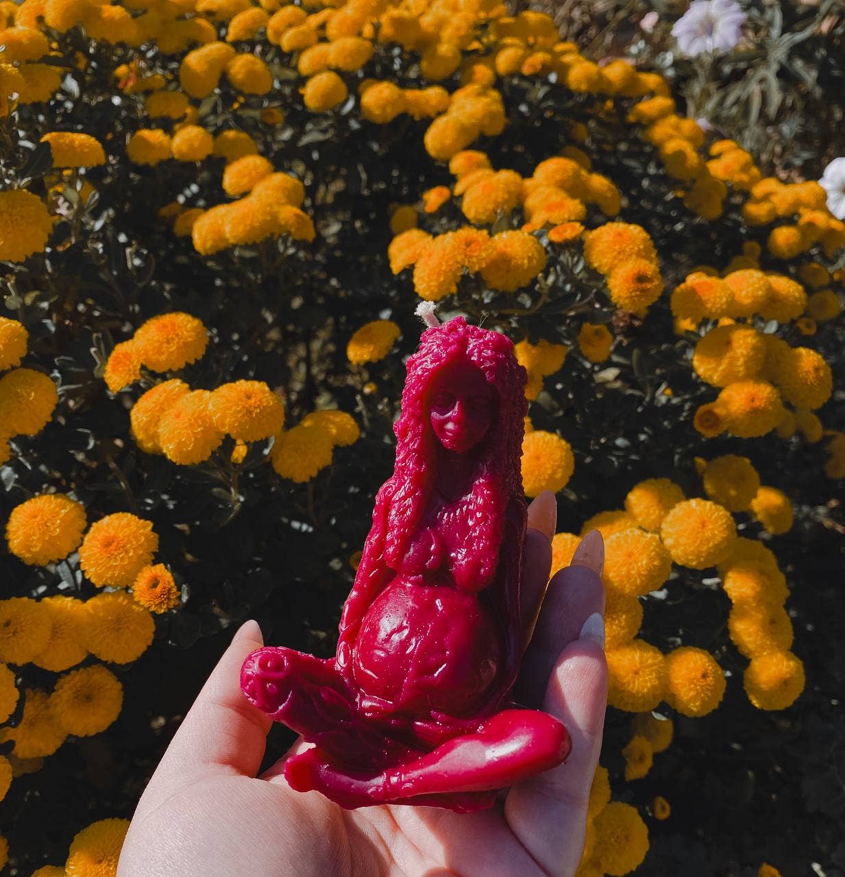 whatever workshop - Wholesale Novelty Candle - Beeswax candle Goddess of the earth Gaia11