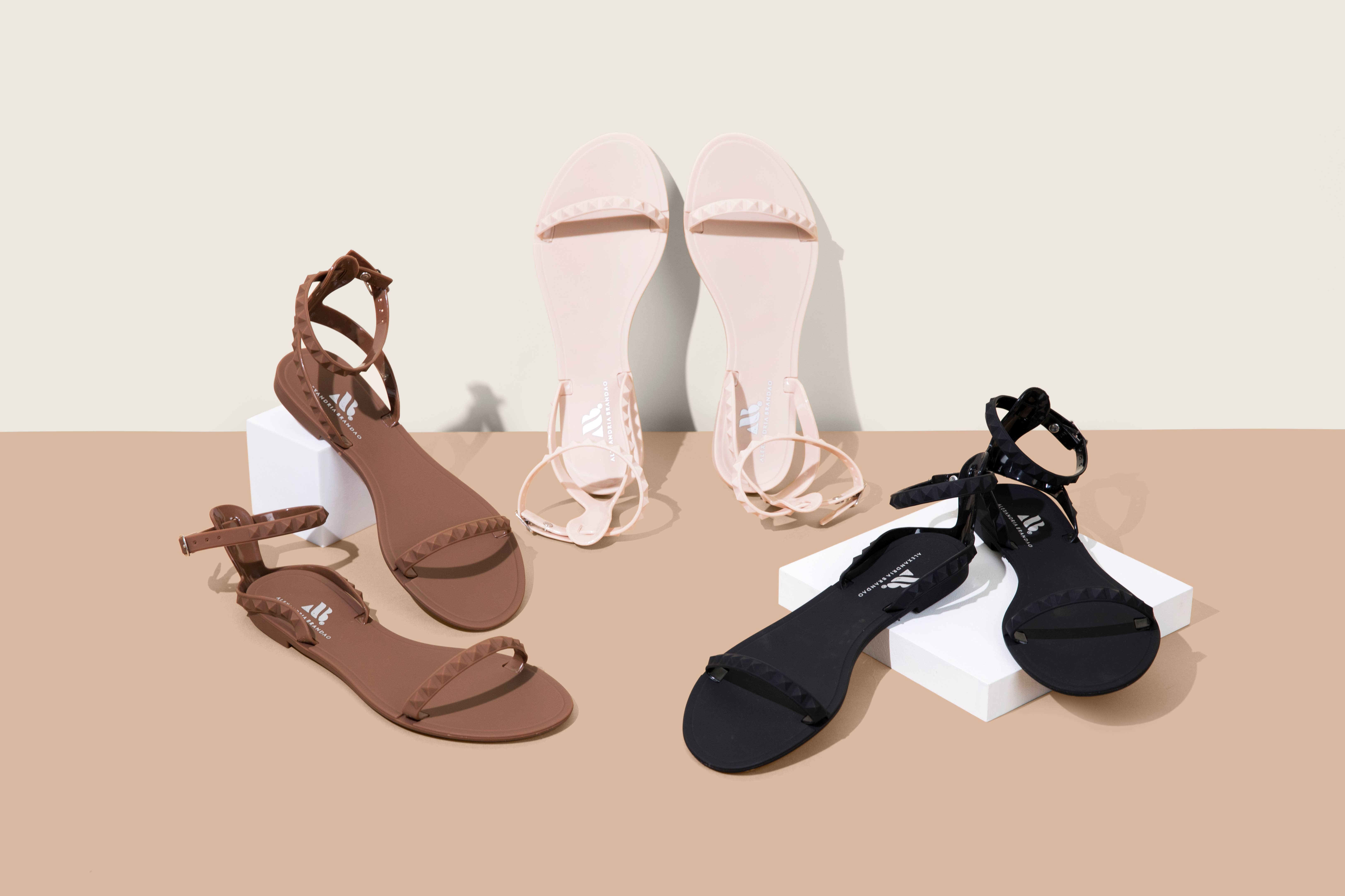 Shoes By Alexandria Brandao – Großhandel Sandalen – Damen – Aria Mattschwarze Jelly Sandals Damen Sommersandalen3