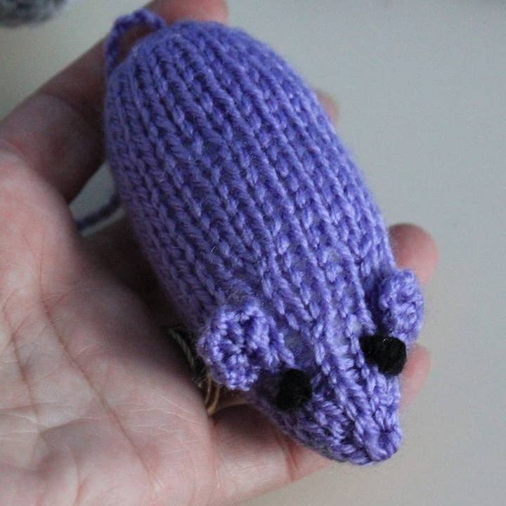 Catnip and Valerian Mouse for wholesale by Boos Boutique