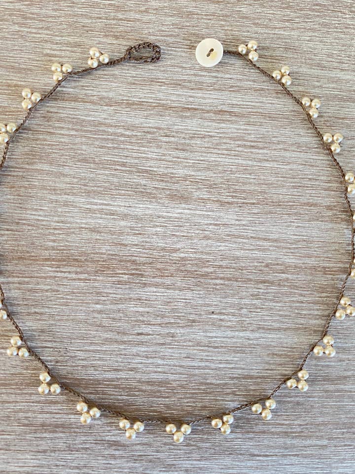 Collier Goutte de Perle en Verre Classique, Parfait pour les Mariées pour la vente par Twist Style