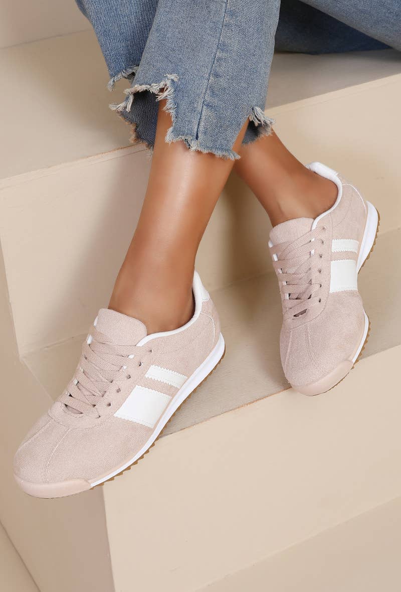 Joia Paris - Wholesale Lifestyle Sneakers - Women's - Women's casual sneakers with contrasting stripes X-250218