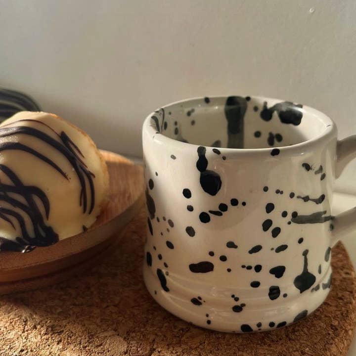 Monochrome Splatter Espressokopjes voor wholesale door Olu.T Designs