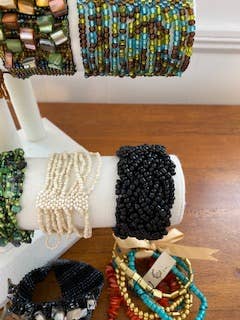 Shae's Resale - Wholesale Jewelry Set - Bracelets, Bracelets, Bracelets!  *NEW VENDOR SALE *4