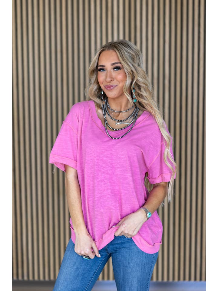 Andrée by Unit - Wholesale T-Shirt - Women's - Raw Edge Detail Cotton V Neck Top