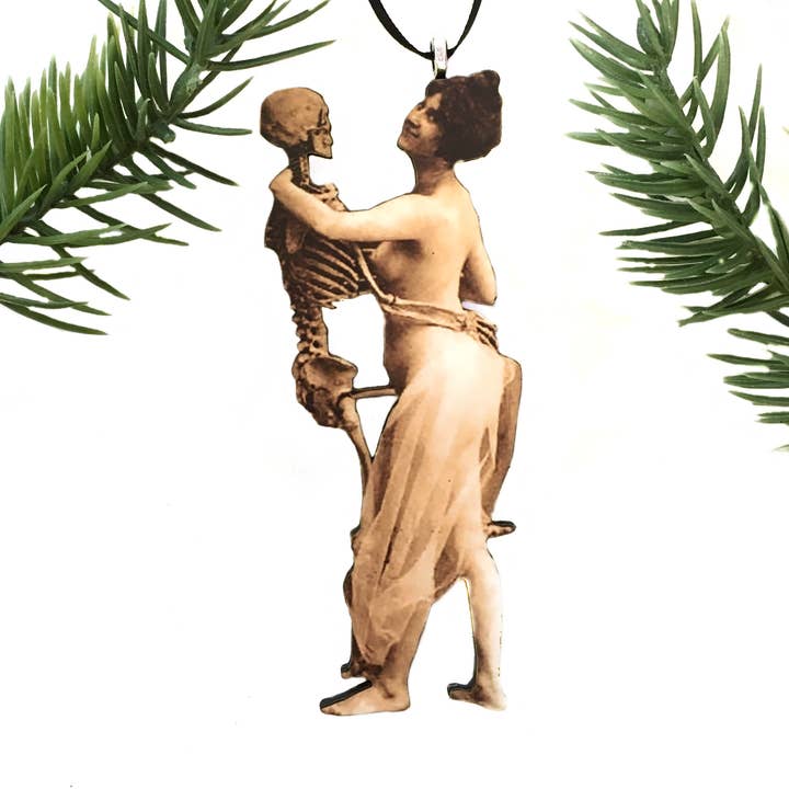 Vintage Erotik Prydnad - Dans med Skelett - Trä för wholesale av Toad Hill Farm