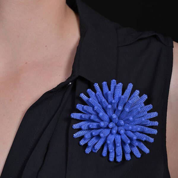 Korallbrosch för wholesale av Tzuri Gueta