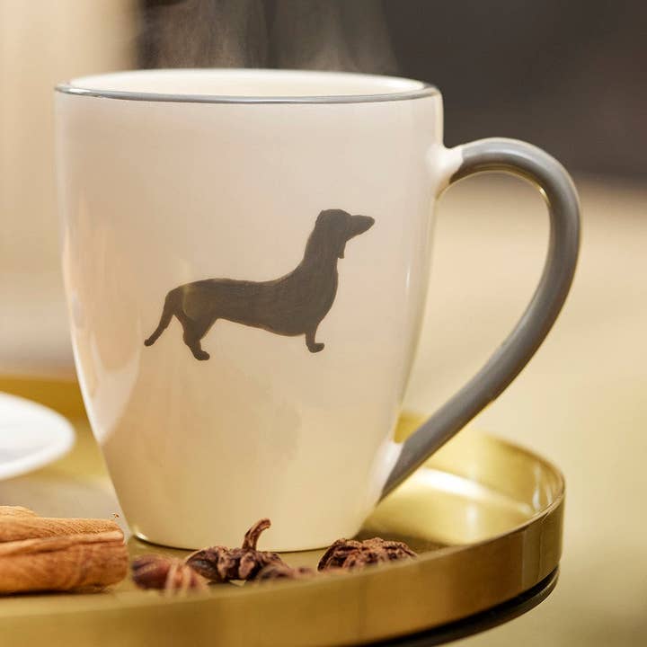Gmundner x Leopold's Collection: Hand-painted mug with dachshund motif made of ceramic for wholesale by Leopold's Finest for dogs