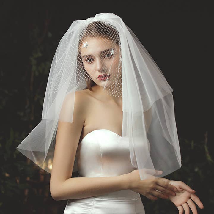 LanLivia - Wholesale Veil - Women's - Elegant three-tire bride veil with face cover net-White