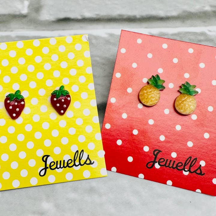 Jewells ā wholesale Stud/post earrings ā Strawberry or Pineapple resin stud earrings4