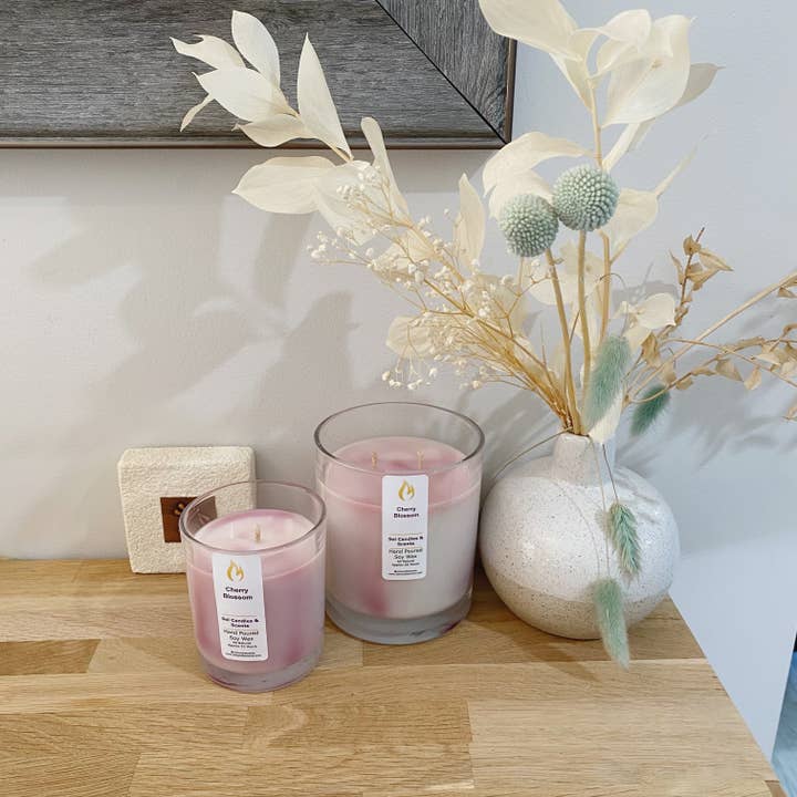 Candela di soia in vetro Cherry Blossom con coperchio in legno per la vendita all'ingrosso da parte di Sol Candles & Scents