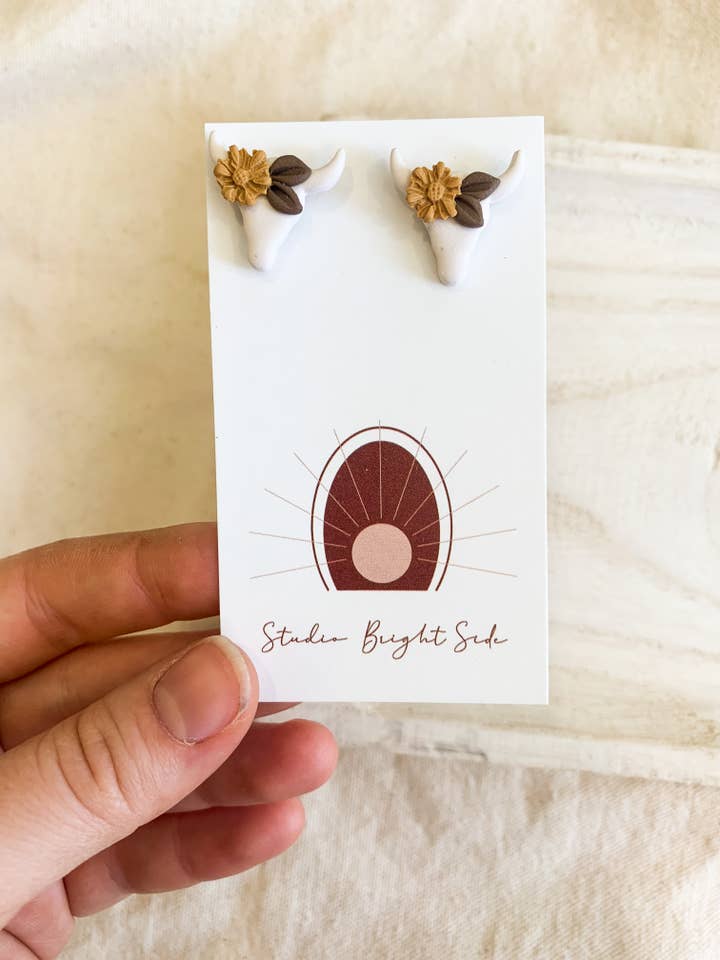 Clous White Bull pour la vente par Studio BrightSide