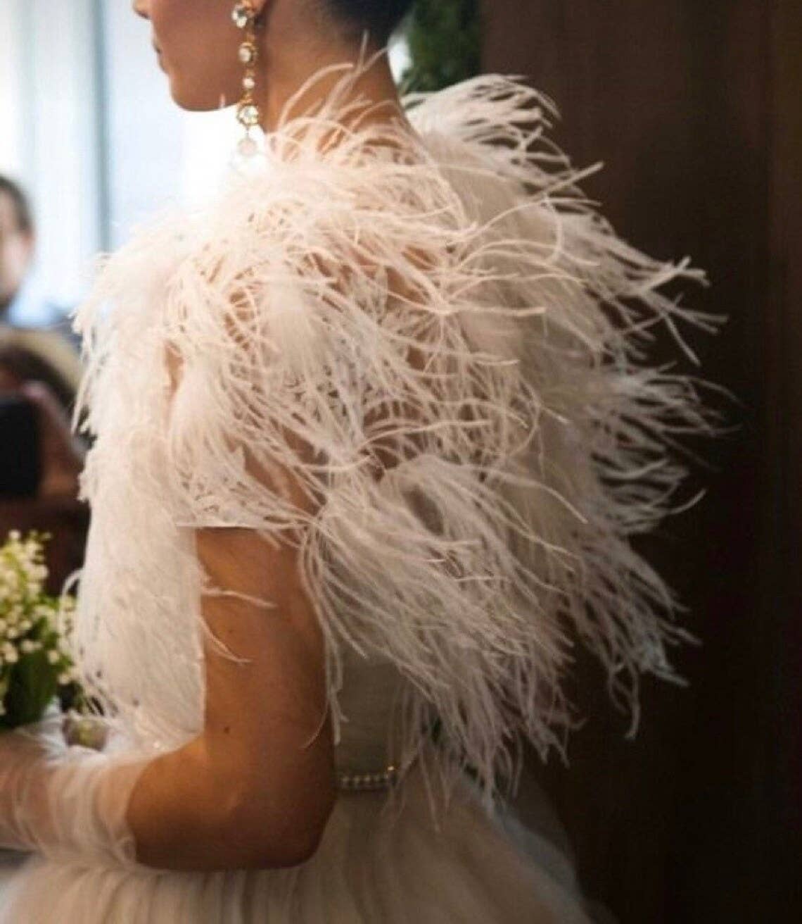 PETRA KARA BRIDAL – Großhandel Cape – Damen – Vorbestellung Straußenfedern Bolero-Cape3