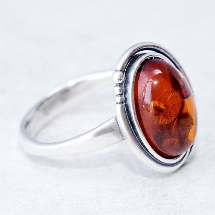 Natuurlijke Baltische amberkleurige ring, amberkleurige en zilveren verlovingsring voor wholesale door Marcin Waryszak