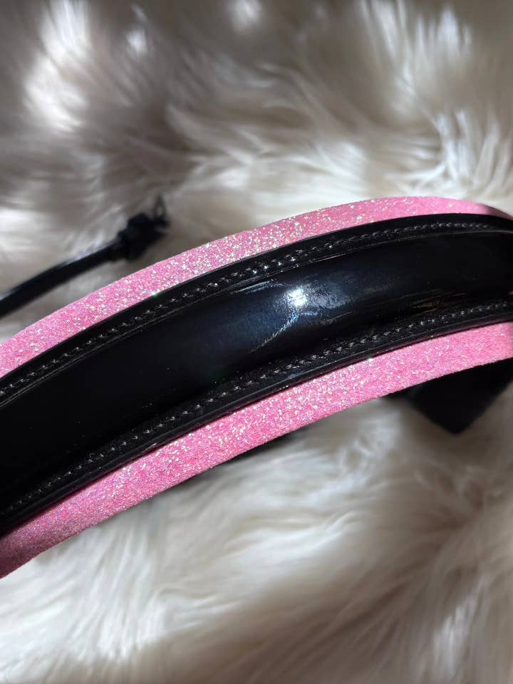 Pink Stardust" – Muserolle pour bride et filet avec ou sans sous-gorge pour la vente par CR Harmonyequestrian