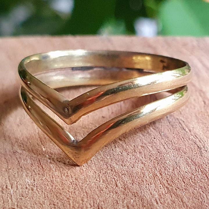 Guldfärgad chevronring / Boho-smycken / Bohemisk / Stapelbar / Rustik / Stam / Zigenare / Festival / Helande / Festival för wholesale av Kaali Boutique