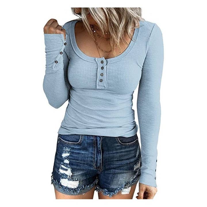 kycozy – Großhandel Strickoberteil – Damen – Einfarbiges, schmales T-Shirt-Oberteil mit langen Ärmeln und Rundhalsausschnitt2