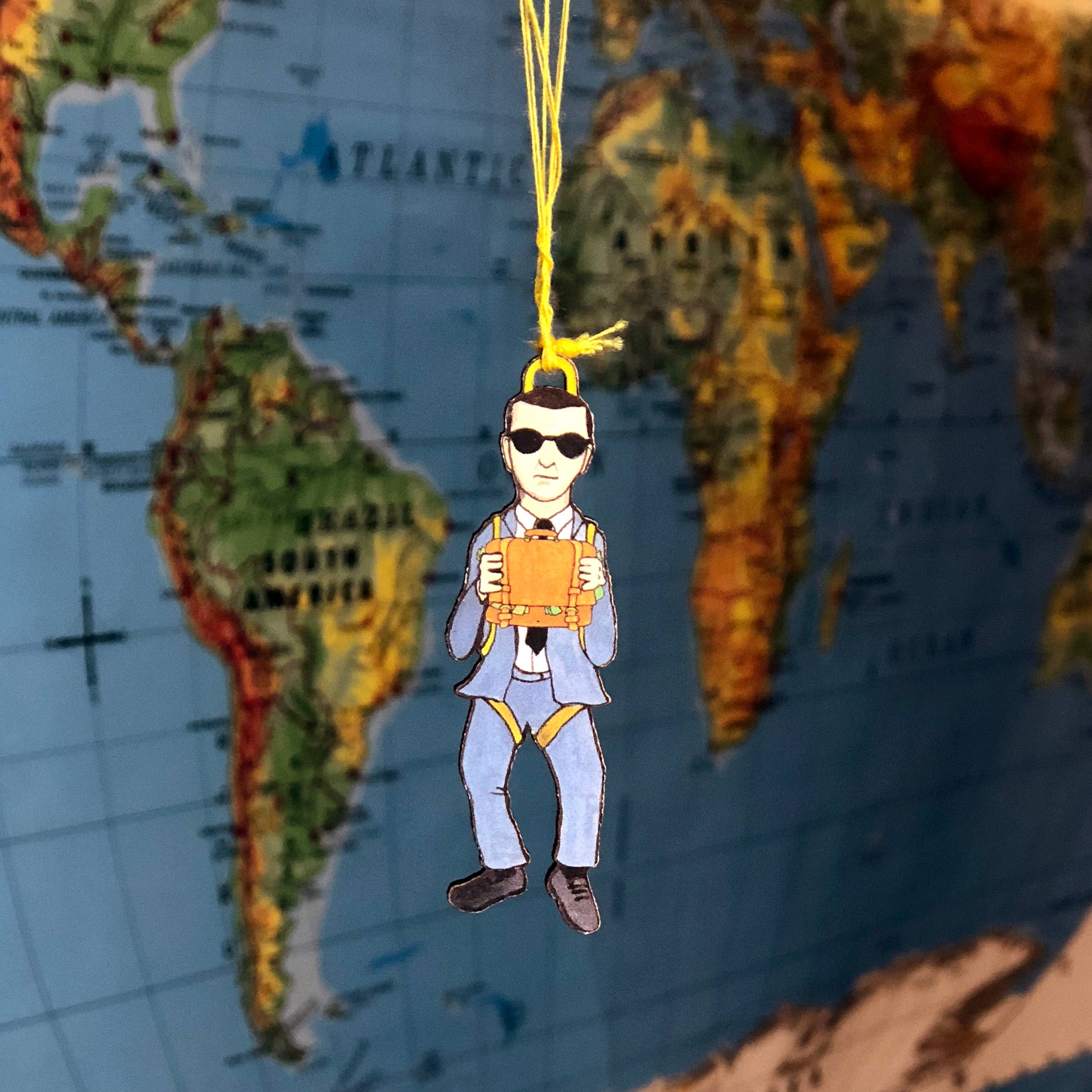 20 Leagues - Wholesale Gag Gift/Novelty Gift - Parachutin' D.B. Cooper Action Figure 2