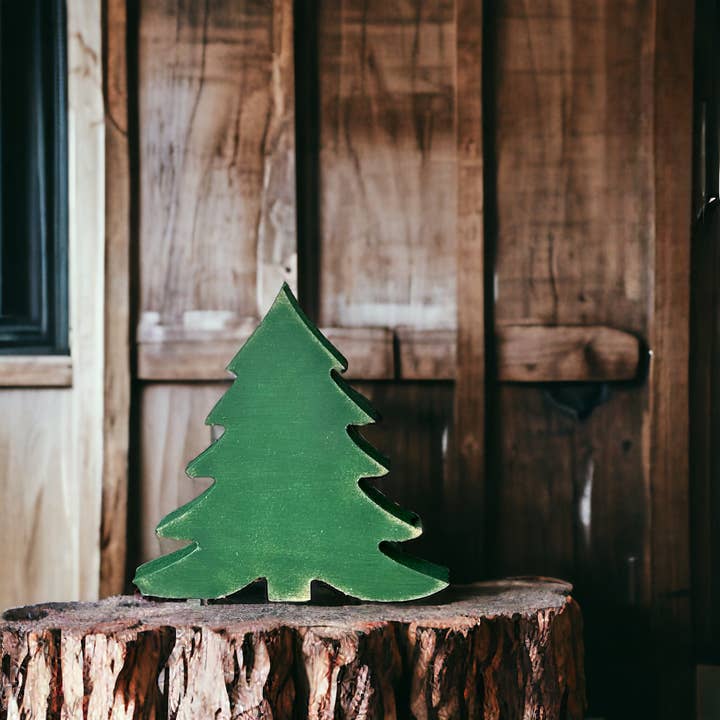 Inkwood Crafters - Wholesale Christmas Decoration - Primitive/Rustic Wood Christmas/Winter Tree - Fluffy