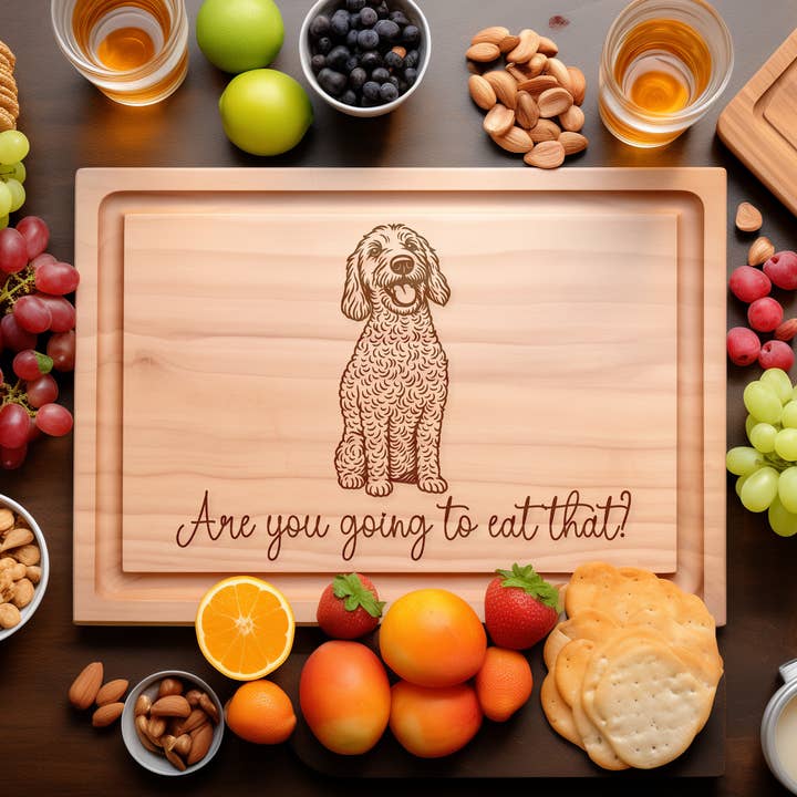 Tagliere Inciso con Cane Doodle Divertente – Regalo per Amanti degli Animali Domestici per la vendita all'ingrosso da parte di Southern Farm Signs