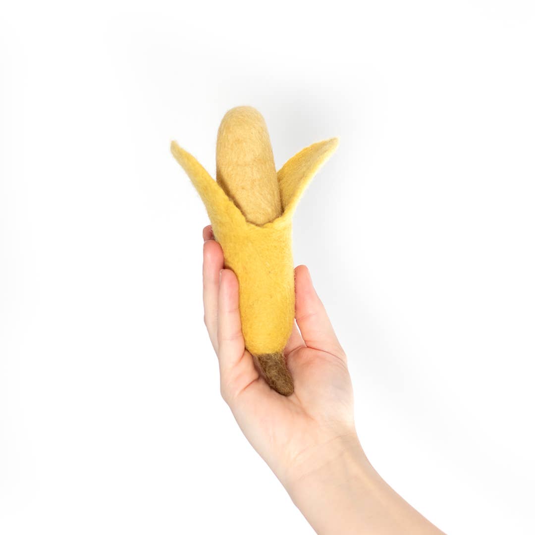 BUDDY. - Wholesale Pet Toy - Dog - BUDDY. Dog toy made of sheep wool "Banana"3