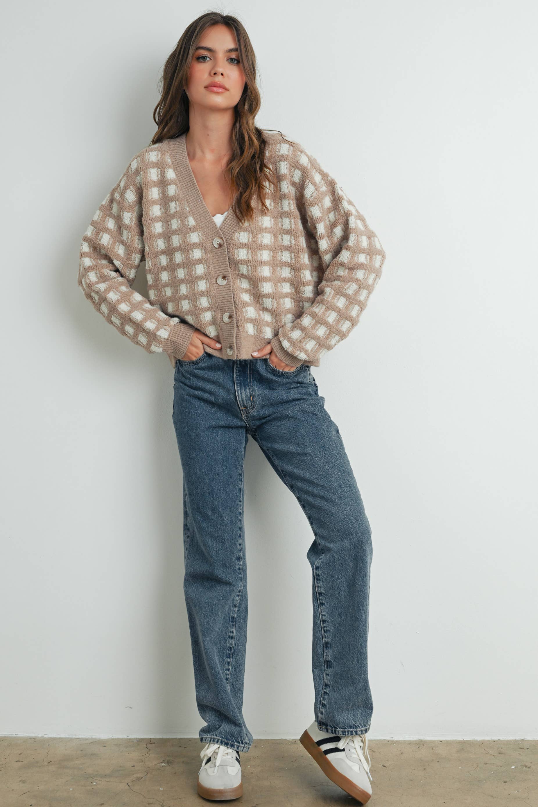 BUTTERMELON – Engroshandel Cardigan - Dame – Cropped V-hals Cardigan - BMC75190